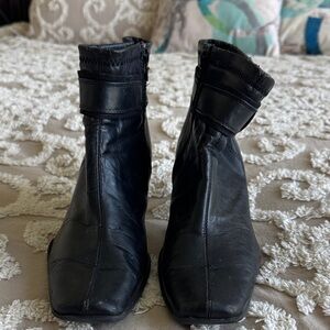 Chic Black Women's Ankle Booties